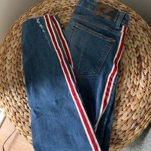 ZARA women’s fashion denim